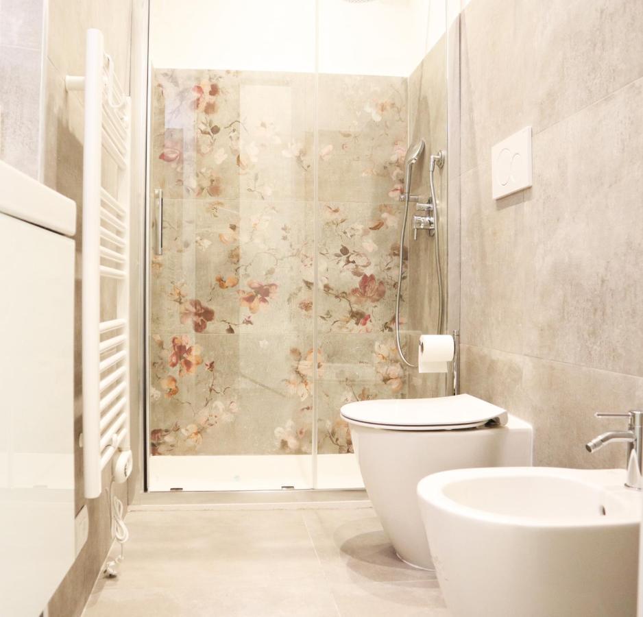 Navigli Tiny Bright House Apartment มิลาน ภายนอก รูปภาพ